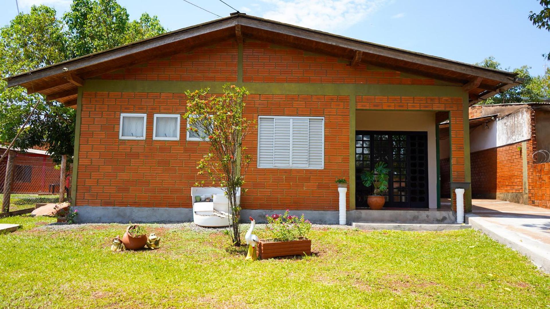 Iguazu Alojamiento "La Casa" Villa ปูแอร์โตอีกวาซู ห้อง รูปภาพ